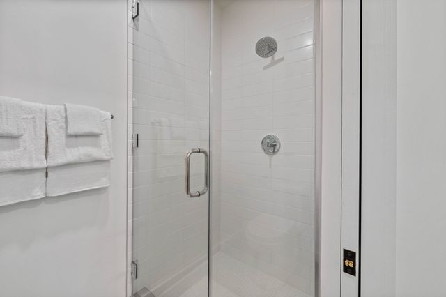 635 7th Ave S Apt 501, Nashville, TN 37203