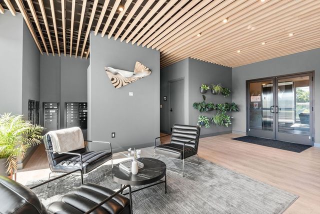 635 7th Ave S Apt 501, Nashville, TN 37203