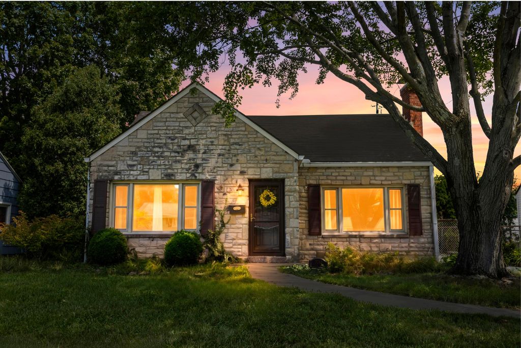 3260 Avalon Road, Columbus, OH 43221