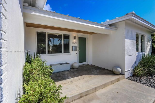 1523 Johnson St, Hollywood, FL 33020