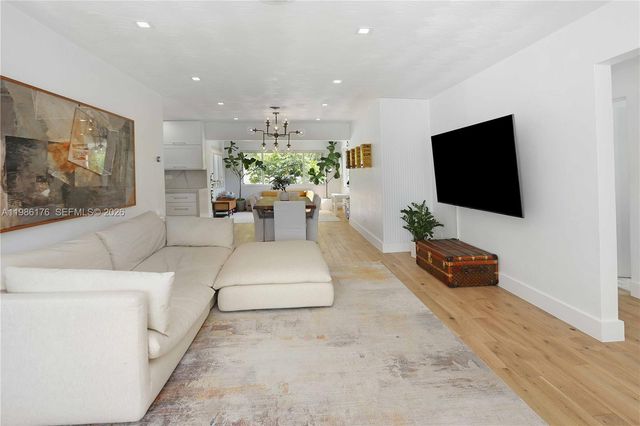 1523 Johnson St, Hollywood, FL 33020