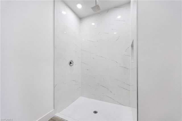 1217 Cellini ST E, Lehigh Acres, FL 33974