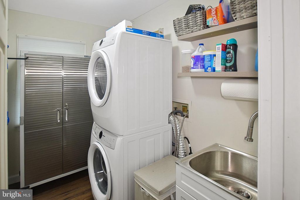 Image 11 of property listing at 27709 BRIGHT RD, Goldsboro, MD 21636