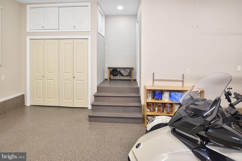 Image 12 of property listing at 27709 BRIGHT RD, Goldsboro, MD 21636