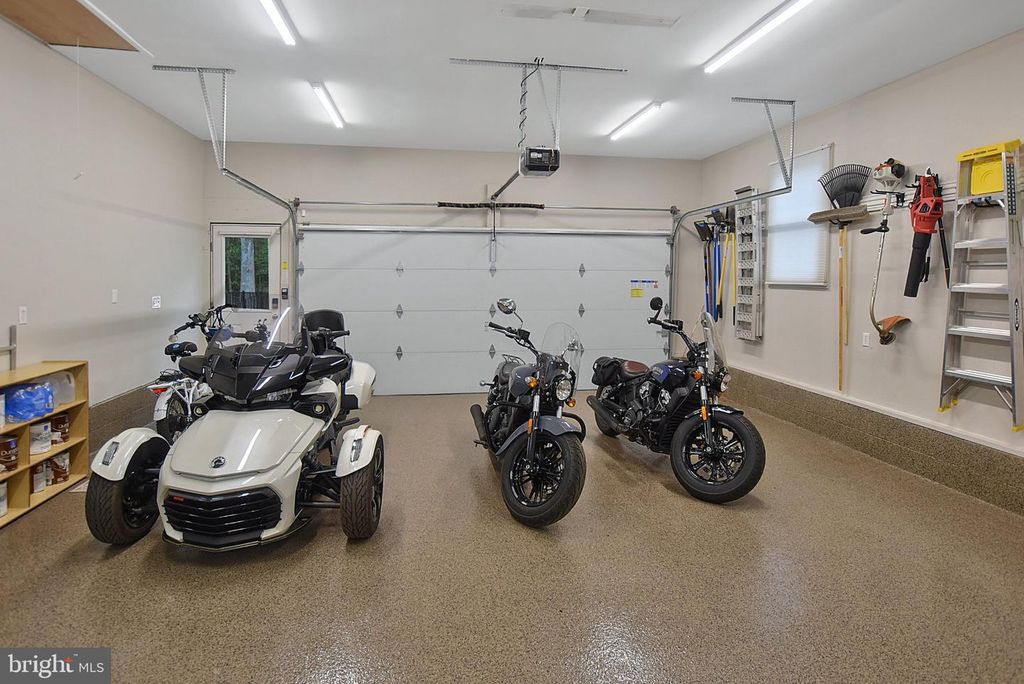 Image 16 of property listing at 27709 BRIGHT RD, Goldsboro, MD 21636