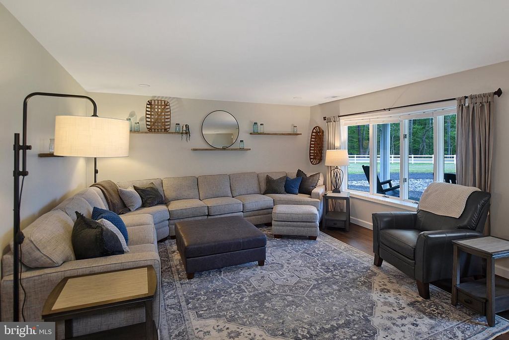 Image 20 of property listing at 27709 BRIGHT RD, Goldsboro, MD 21636