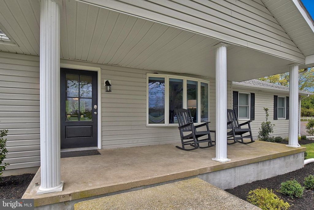 Image 4 of property listing at 27709 BRIGHT RD, Goldsboro, MD 21636