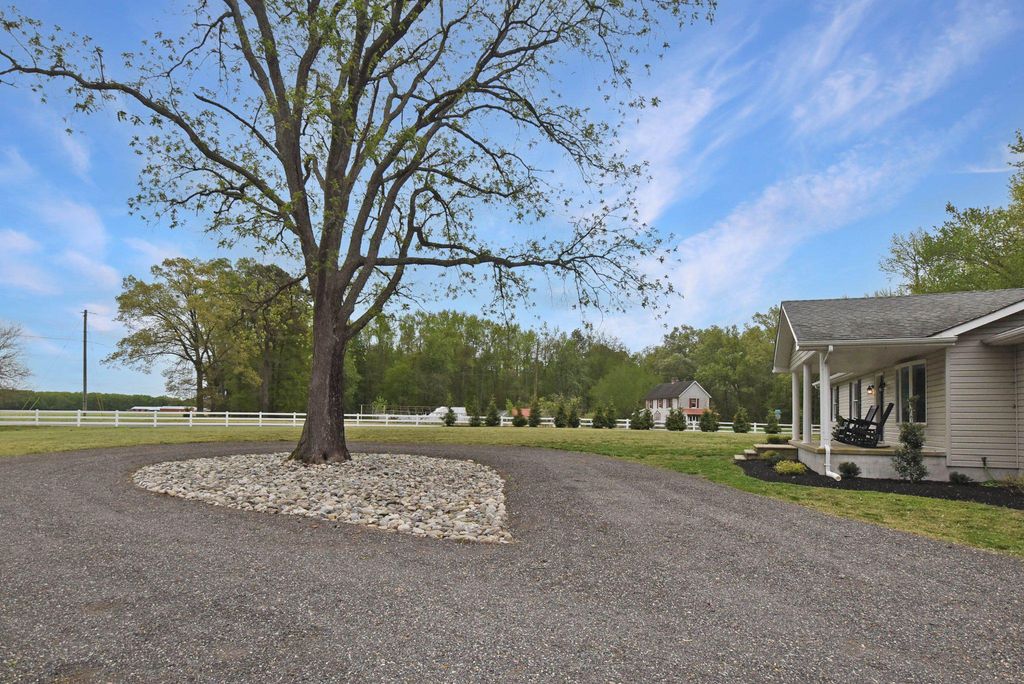 Image 36 of property listing at 27709 BRIGHT RD, Goldsboro, MD 21636