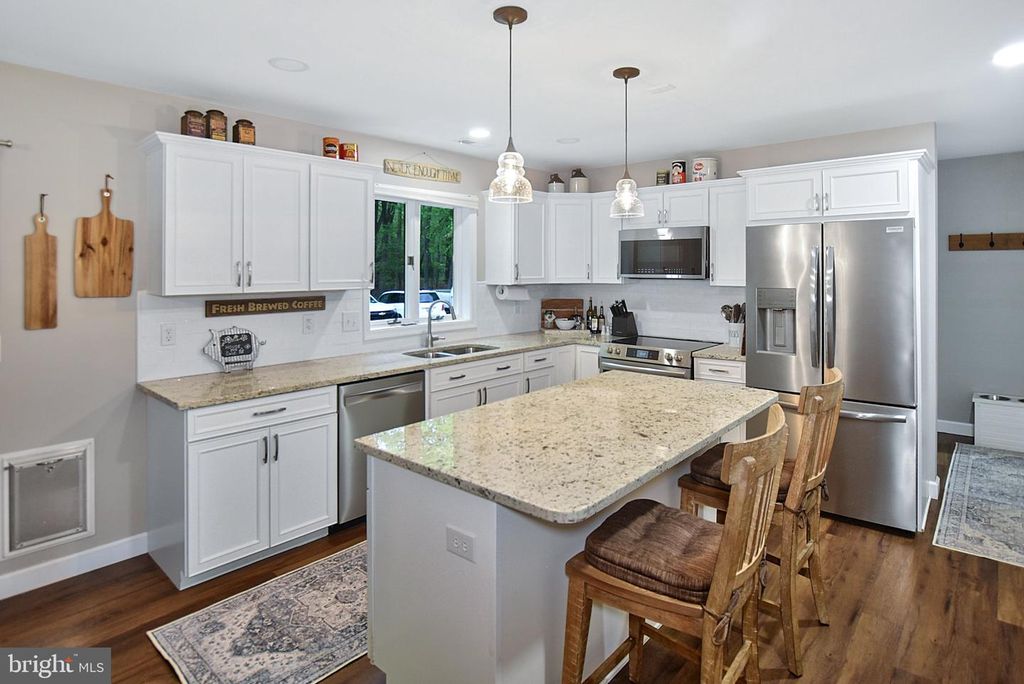 Image 9 of property listing at 27709 BRIGHT RD, Goldsboro, MD 21636