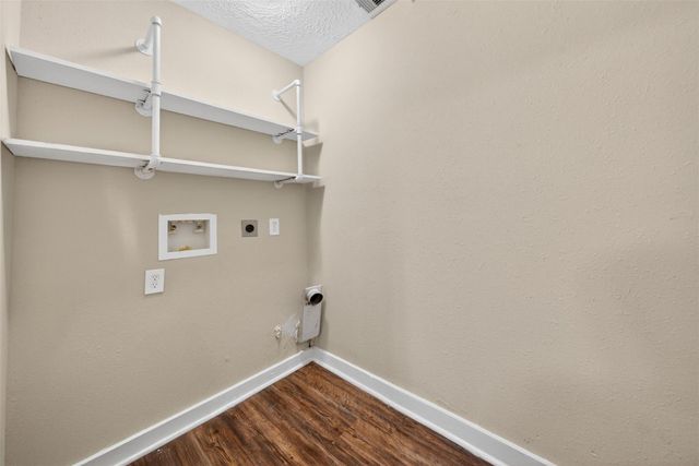 2510 Windsor Lane, Pasadena, TX 77506