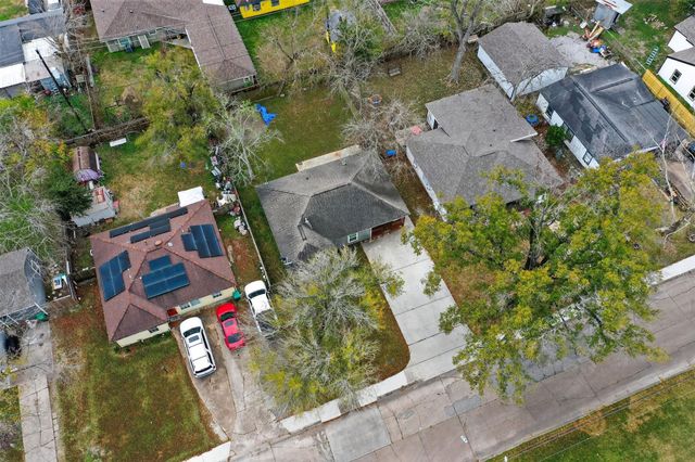 2510 Windsor Lane, Pasadena, TX 77506