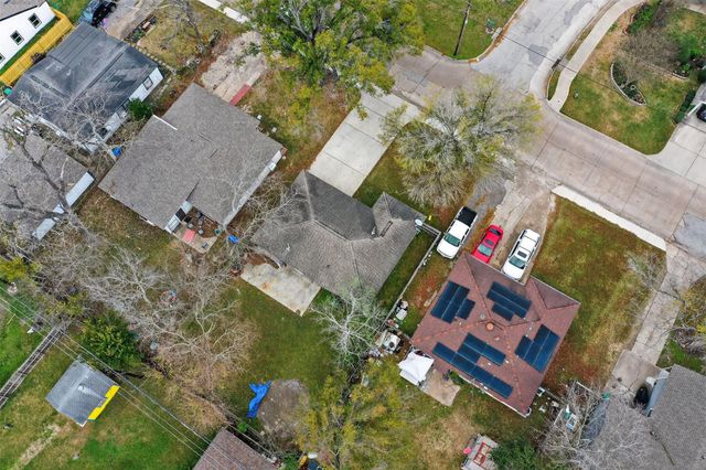 2510 Windsor Lane, Pasadena, TX 77506