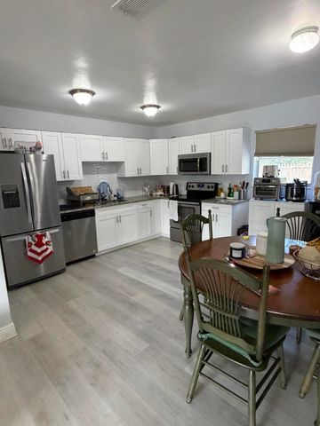 420 NW 7th Terrace, Pompano Beach, FL 33060