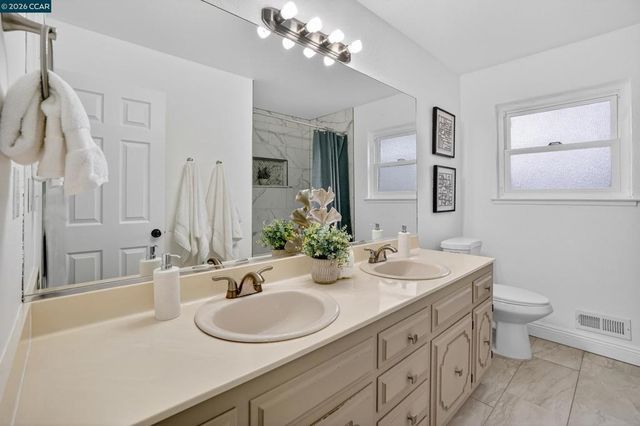 4310 4310 Foothill Way, Pittsburg, CA 94565