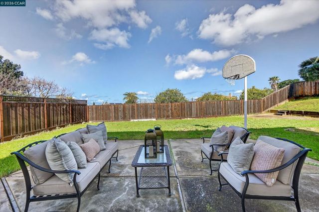 4310 4310 Foothill Way, Pittsburg, CA 94565