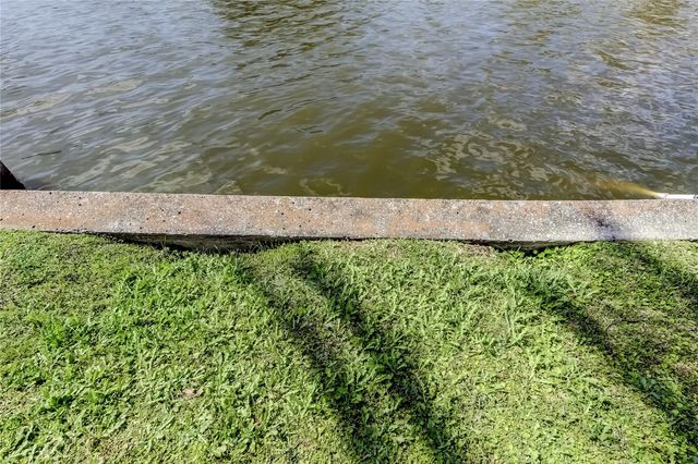 8586 FORSYTH DRIVE, Seminole, FL 33772