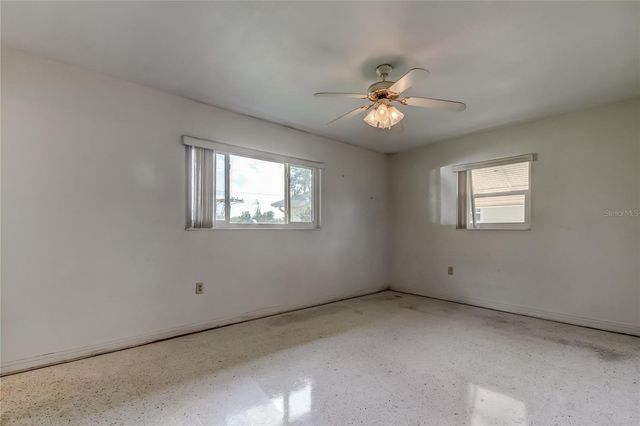 8586 FORSYTH DRIVE, Seminole, FL 33772