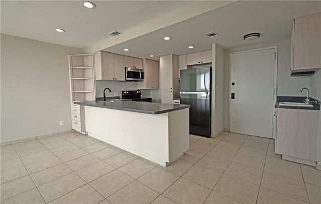 4015 BAYSHORE BOULEVARD 17F, Tampa, FL 33611