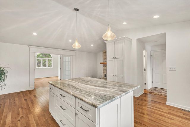 4925 Grape Tree LN, Roanoke, VA 24018