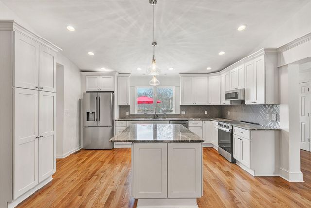 4925 Grape Tree LN, Roanoke, VA 24018