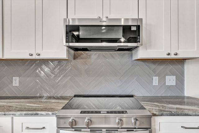 4925 Grape Tree LN, Roanoke, VA 24018