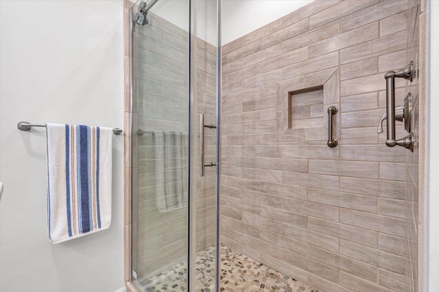 4925 Grape Tree LN, Roanoke, VA 24018