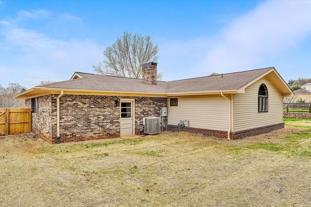 4925 Grape Tree LN, Roanoke, VA 24018