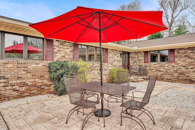 4925 Grape Tree LN, Roanoke, VA 24018