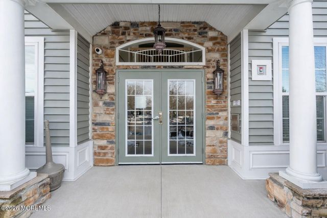 617 Saint Andrews Place, Manalapan, NJ 07726