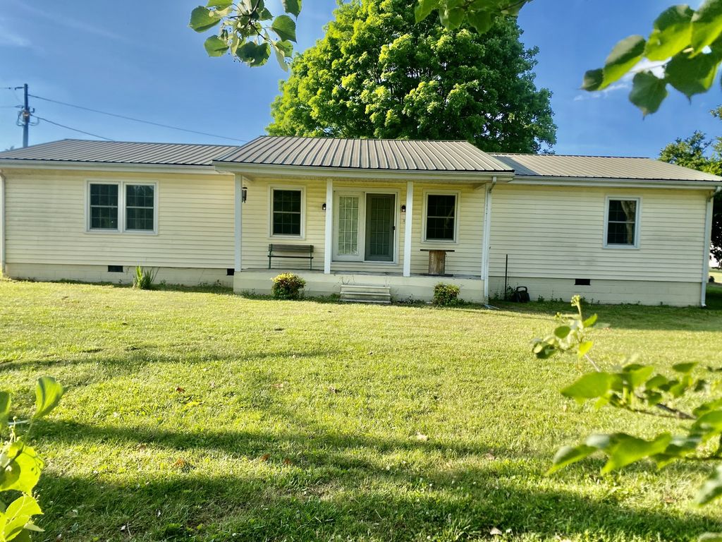 5060 Shelbyville Rd, Mcminnville, TN 37110