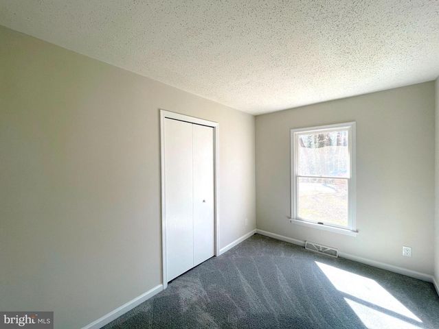 8264 SYCAMORE RD, Lusby, MD 20657