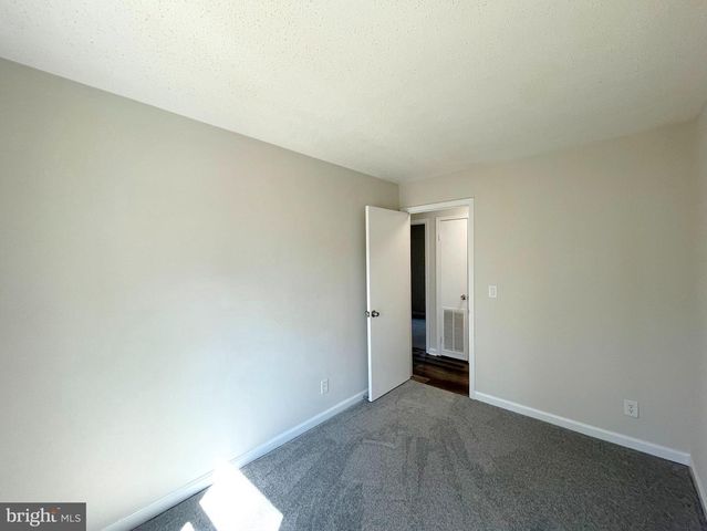 8264 SYCAMORE RD, Lusby, MD 20657