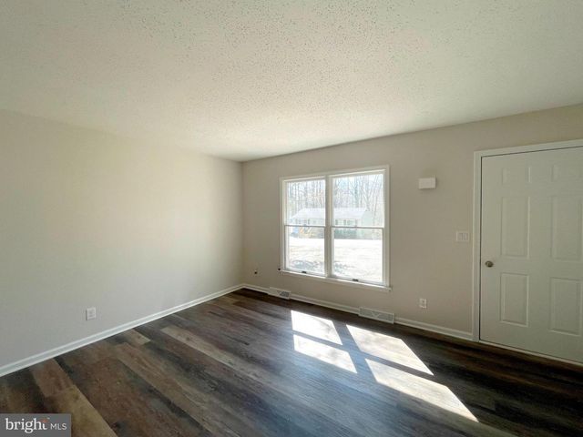 8264 SYCAMORE RD, Lusby, MD 20657