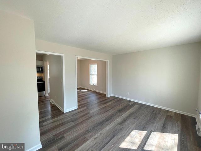 8264 SYCAMORE RD, Lusby, MD 20657