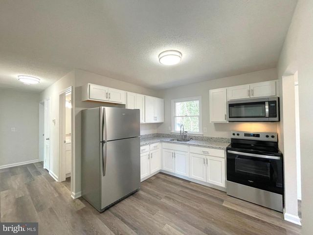 8264 SYCAMORE RD, Lusby, MD 20657