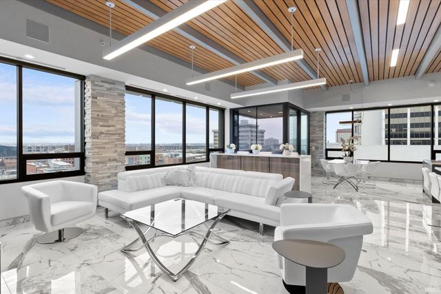 202 W Berry St Ste 740, Fort Wayne, IN 46802