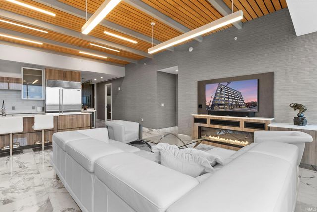 202 W Berry St Ste 740, Fort Wayne, IN 46802