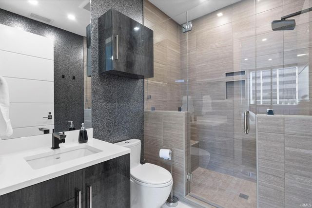 202 W Berry St Ste 740, Fort Wayne, IN 46802