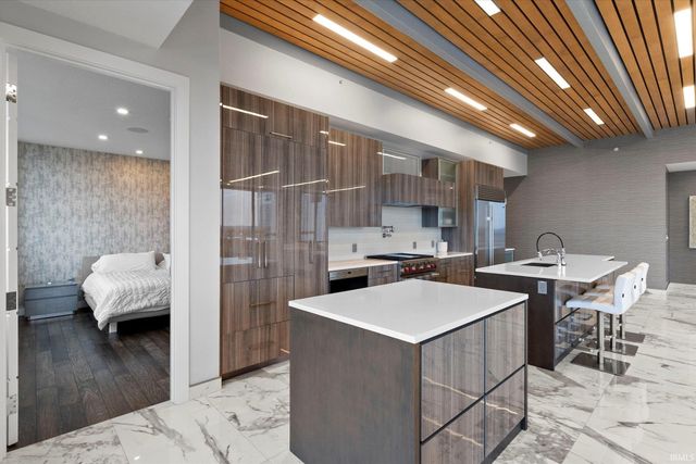 202 W Berry St Ste 740, Fort Wayne, IN 46802