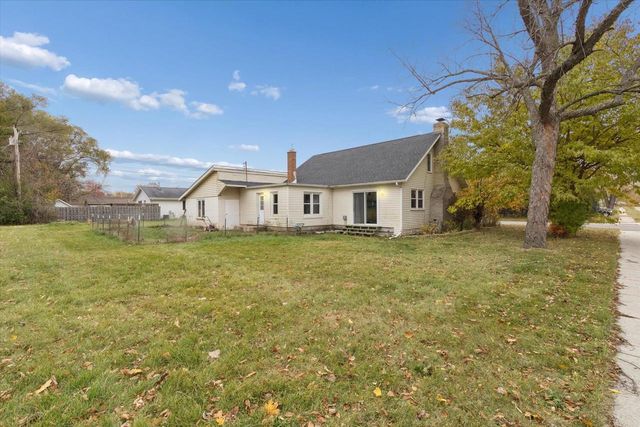 2320 King Street, Janesville, WI 53546