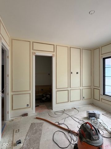 8313 Keeneland Road, Zionsville, IN 46077