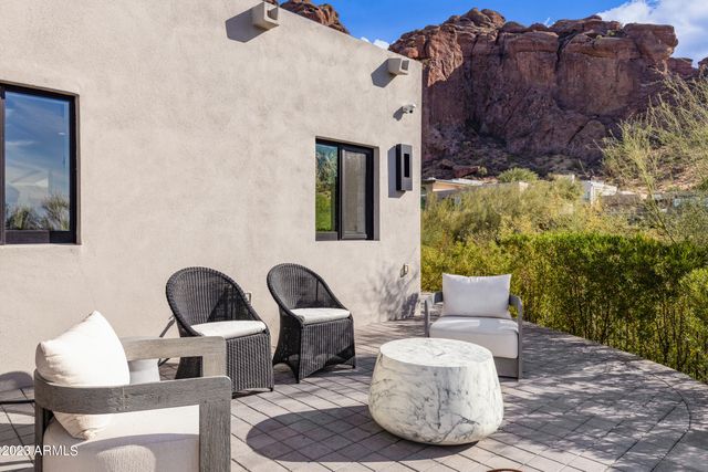5841 N ECHO CANYON Circle, Phoenix, AZ 85018
