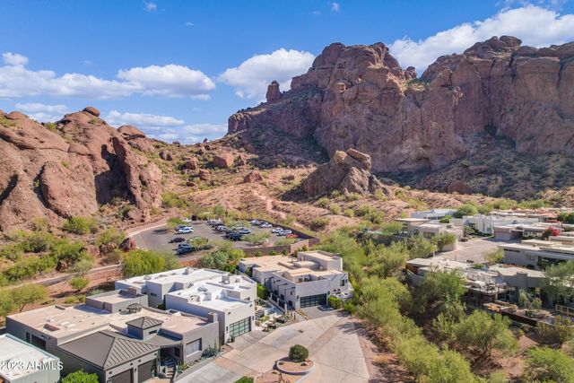 5841 N ECHO CANYON Circle, Phoenix, AZ 85018