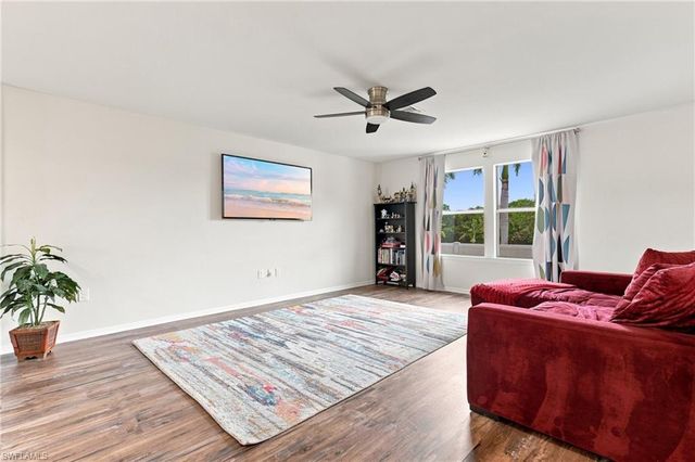 7186 Wilton DR, Naples, FL 34109