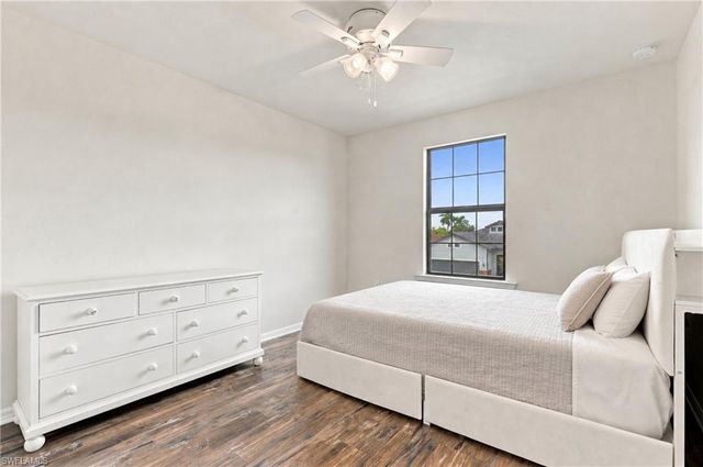 7186 Wilton DR, Naples, FL 34109