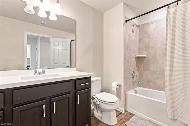 7186 Wilton DR, Naples, FL 34109
