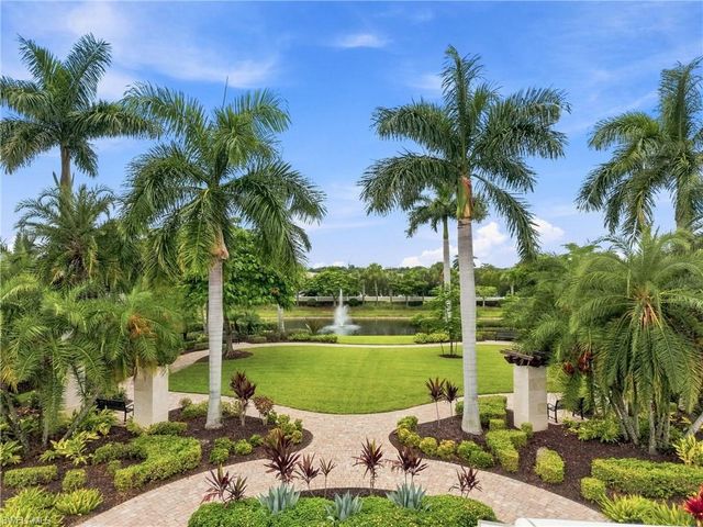 7186 Wilton DR, Naples, FL 34109