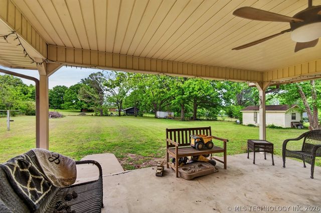 20805 S 4110 Road, Claremore, OK 74017