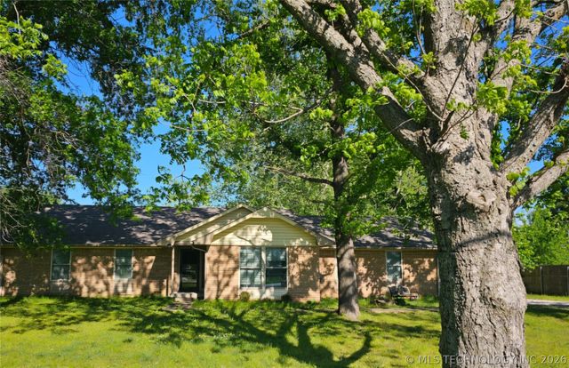 20805 S 4110 Road, Claremore, OK 74017