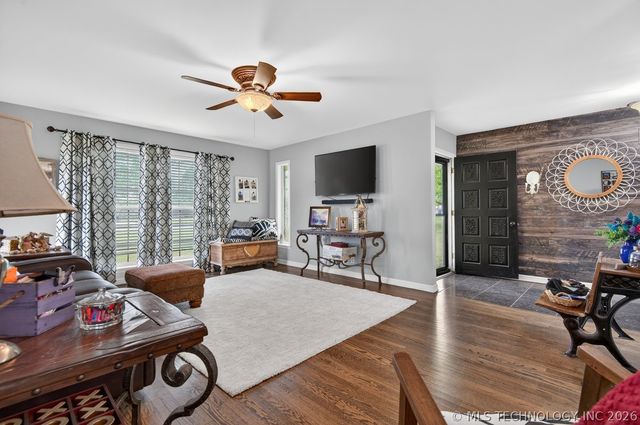 20805 S 4110 Road, Claremore, OK 74017